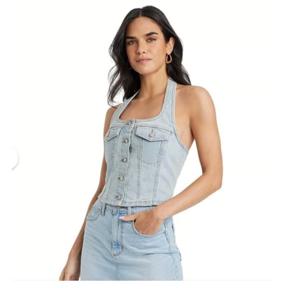 Universal Thread light wash denim cropped halter top vest size small